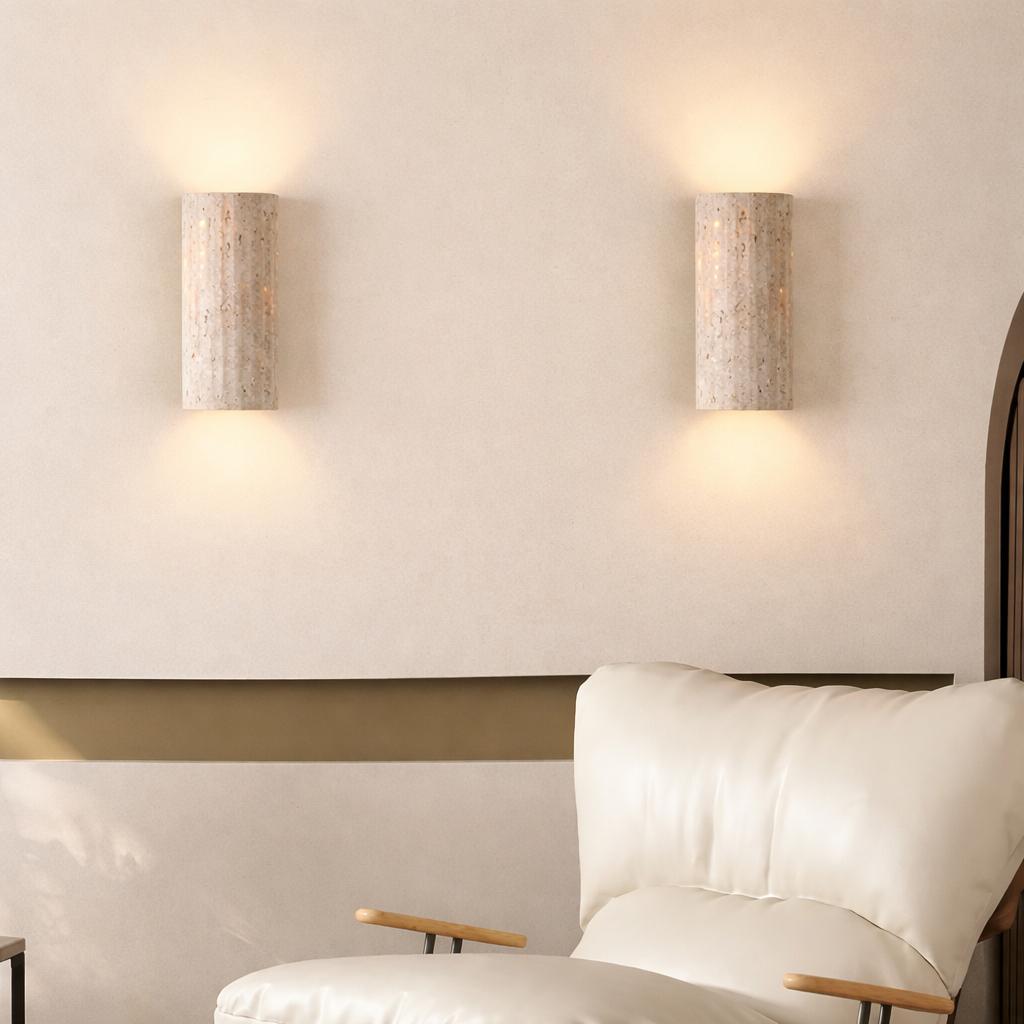 Lumivéra™ – Applique Murale en Pierre Naturelle Travertin | Design Wabi-Sabi & Éclairage Ambiant